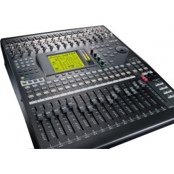 Console mixage YAMAHA 01V96i